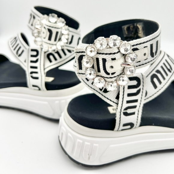 Miu Miu Sandals Size 39 - Picture 3 of 10